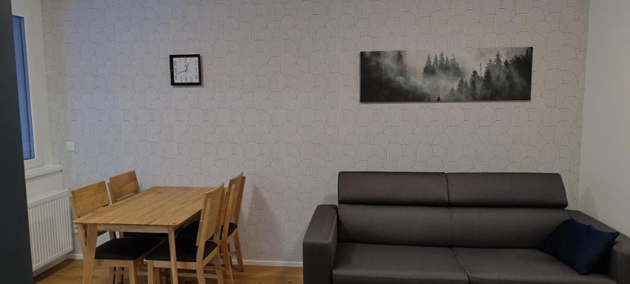 Apartman Nely Svoboda nad Upou Luaran gambar